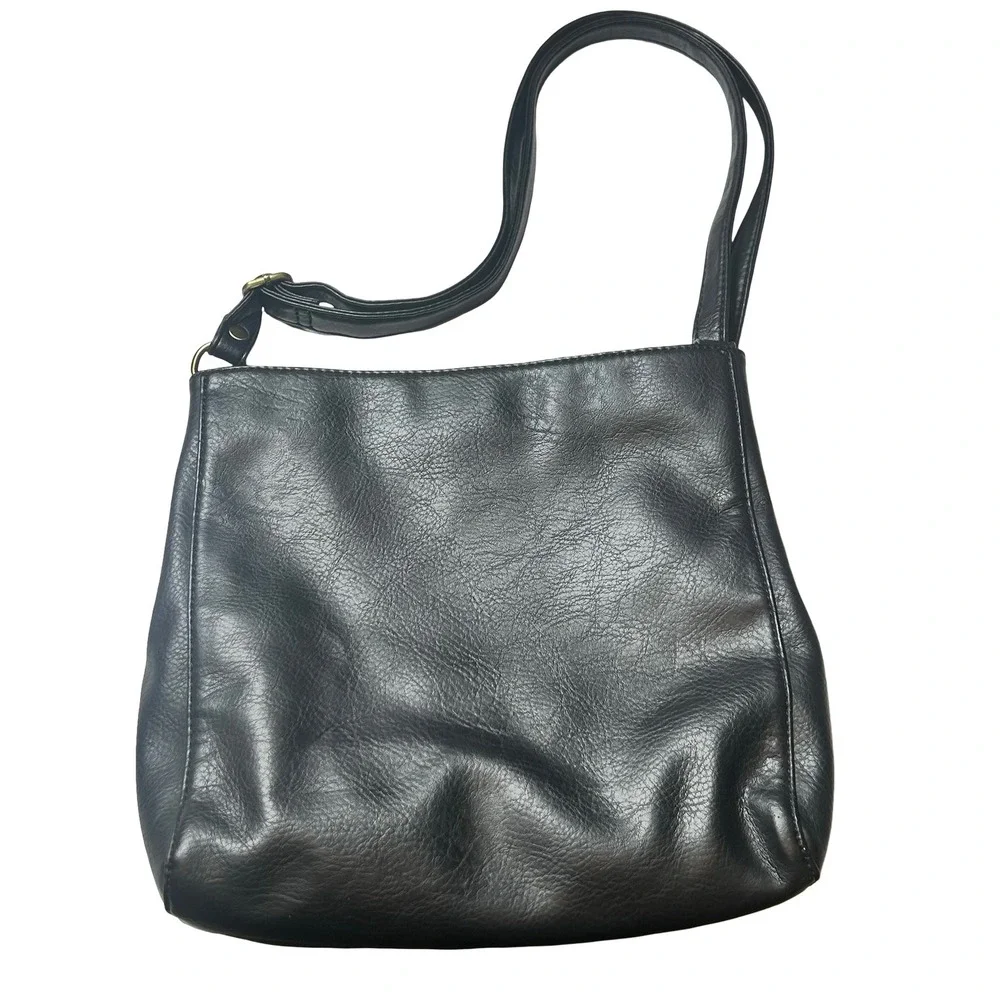 Relic Black Faux Leather Crossbody Purse Shoulder Bag Two Zip‎ Pockets Travel